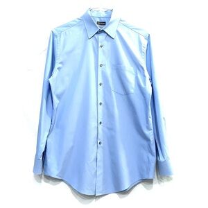 Van Heusen Light Blue Winkle Free Fitted Dress Shirt - Men’s M (15.5 32/33)
